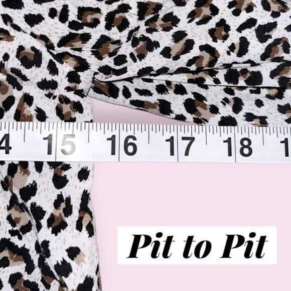 Free People Cheetah Print Blouse White Black Smocked Tie NWOT Womens Size Small - Picture 6 of 7